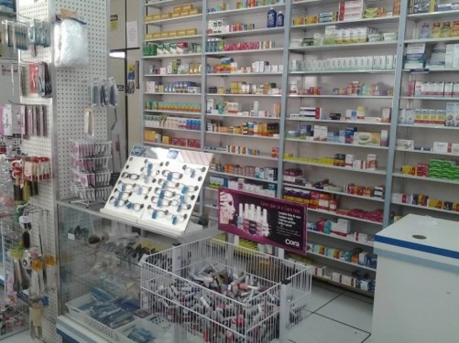 Foto 2:  — Drogaria Faria Lima